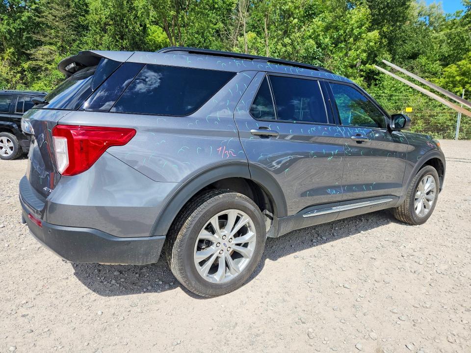 Photo 3 from auction – 2024 FORD EXPLORER with VIN 1FMSK8DH0RGA54836