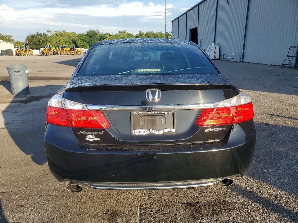 Photo 6 from auction – 2015 HONDA ACCORD with VIN 1HGCR2F51FA208586
