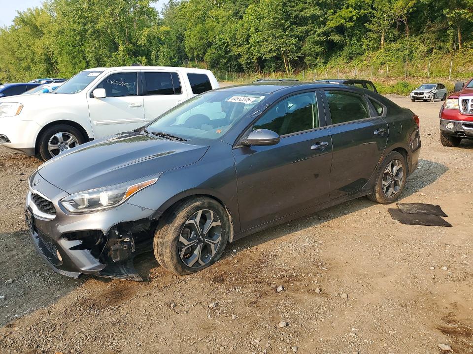 KIA FORTE 2021 with VIN 3KPF24AD9ME305930 - Photo from auction
