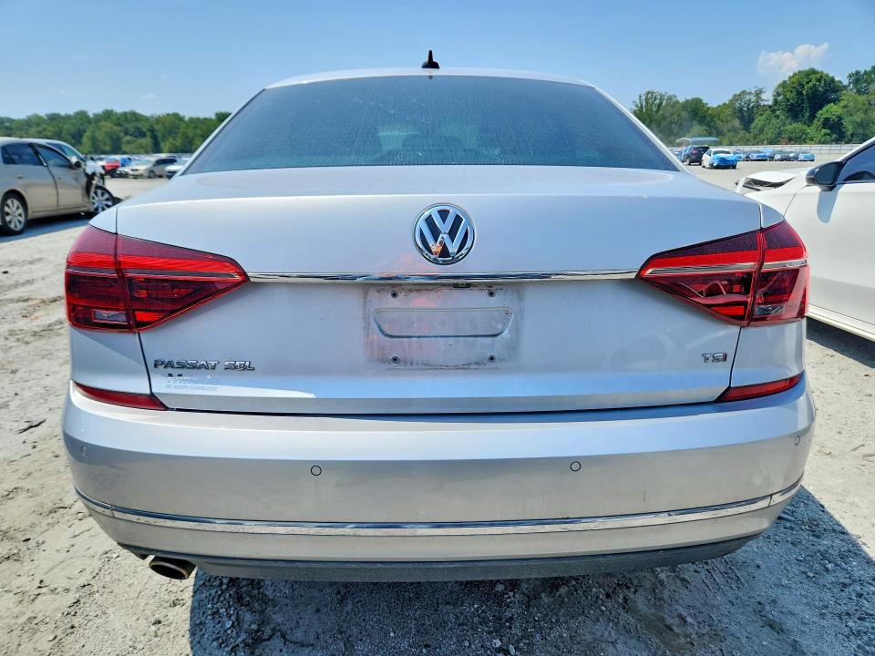 Photo 6 from auction – 2017 VOLKSWAGEN PASSAT with VIN 1VWCT7A35HC025375
