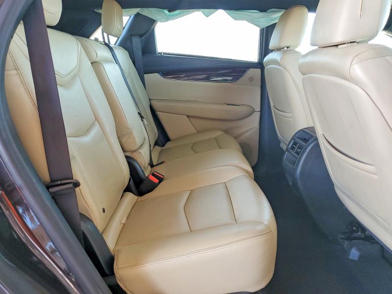 Photo 10 from auction – 2017 CADILLAC XT5 with VIN 1GYKNBRS6HZ198403