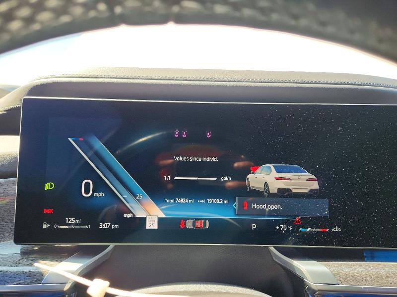 Photo 9 from auction – 2023 BMW 740 with VIN WBA23EH03PCL71161
