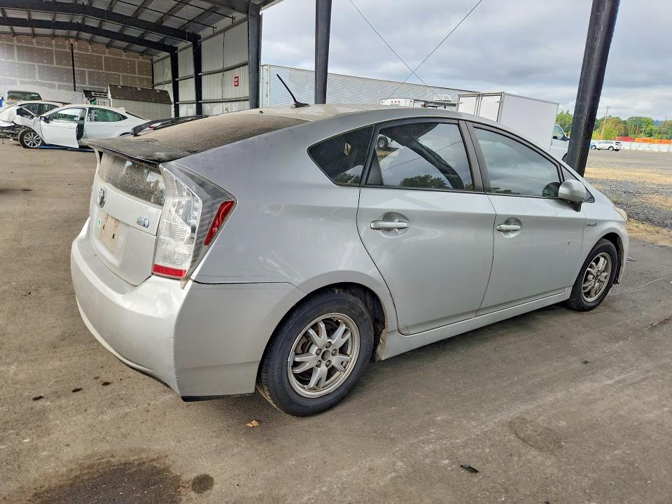 Photo 3 from auction – 2010 TOYOTA PRIUS with VIN JTDKN3DU0A1215821