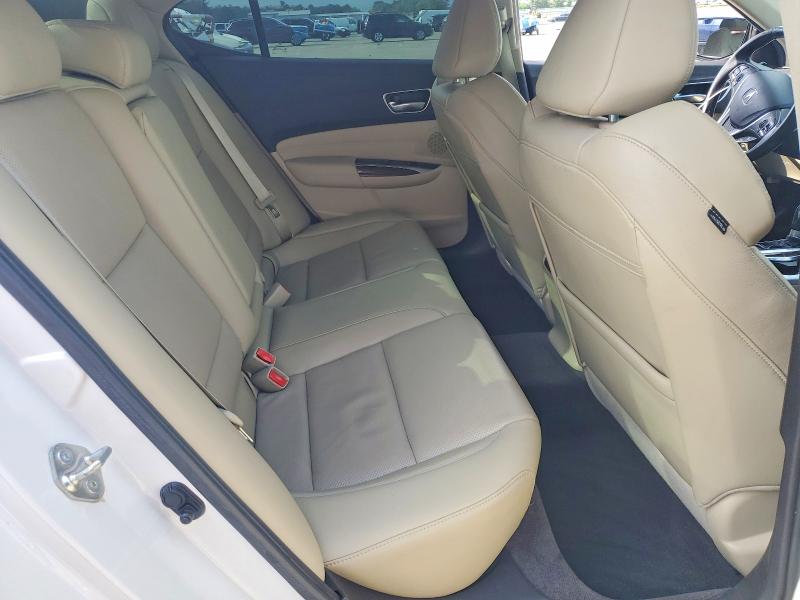 Снимка 10 от търг – 2019 ACURA TLX с VIN 19UUB1F50KA003399