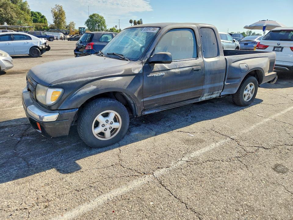 Photo 1 from auction – 2000 TOYOTA TACOMA with VIN 4TAVL52N9YZ671012