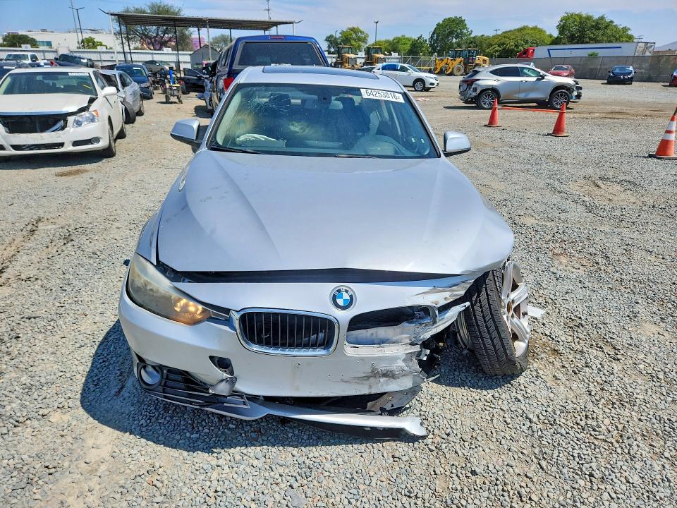 Photo 5 from auction – 2013 BMW 328 with VIN WBA3C1G50DNR45841