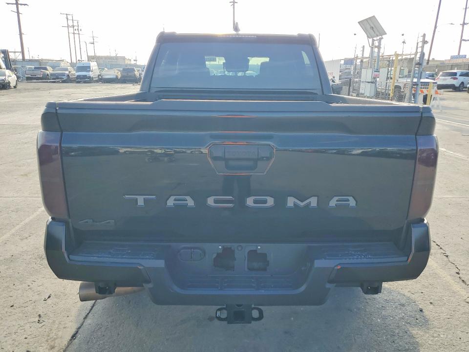 Photo 6 from auction – 2025 TOYOTA TACOMA with VIN 3TMLB5JN1SM169216