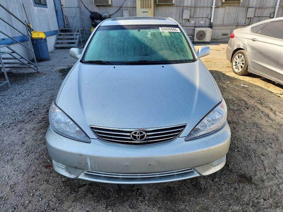 Photo 5 from auction – 2005 TOYOTA CAMRY with VIN 4T1BF32K05U102062