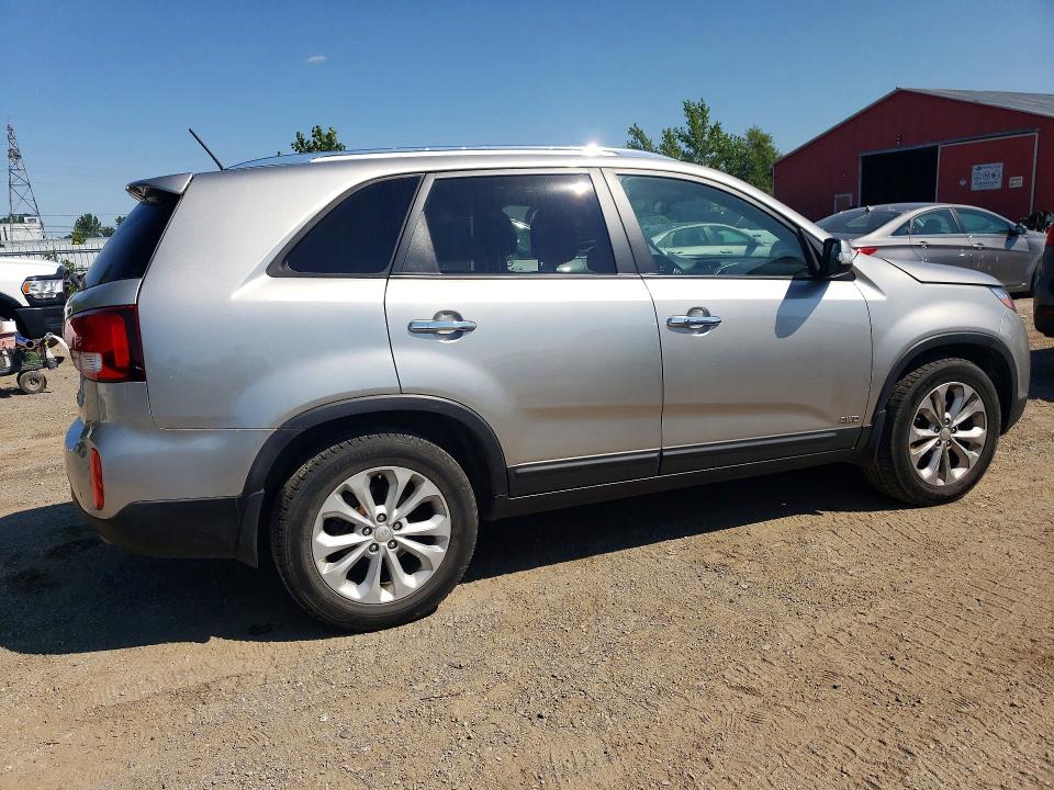 Photo 3 from auction – 2014 KIA SORENTO with VIN 5XYKUDA72EG536840