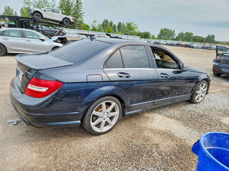 Photo 3 from auction – 2014 MERCEDES-BENZ C with VIN WDDGF8JBXEA918289