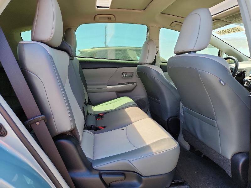 Photo 10 from auction – 2015 TOYOTA PRIUS V with VIN JTDZN3EU3FJ021904