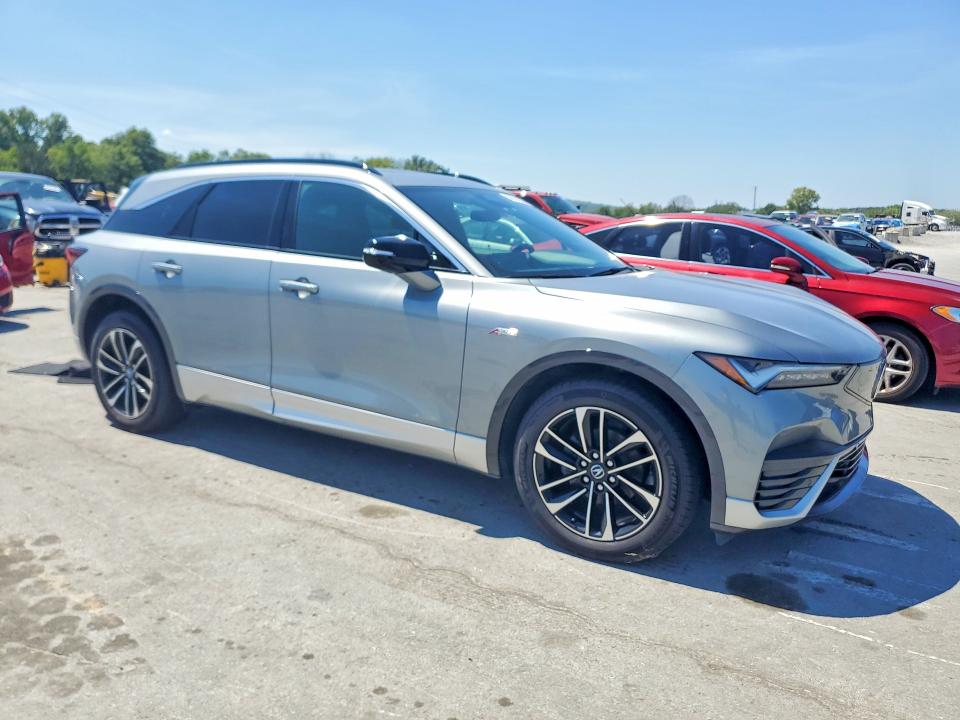 Photo 4 from auction – 2024 ACURA ZDX with VIN 4W5KHNRL9RZ516638