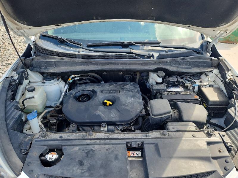 Photo 12 from auction – 2015 HYUNDAI TUCSON with VIN KM8JTCAF8FU091757