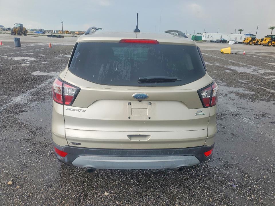 Photo 6 from auction – 2018 FORD ESCAPE with VIN 1FMCU0GDXJUA36858