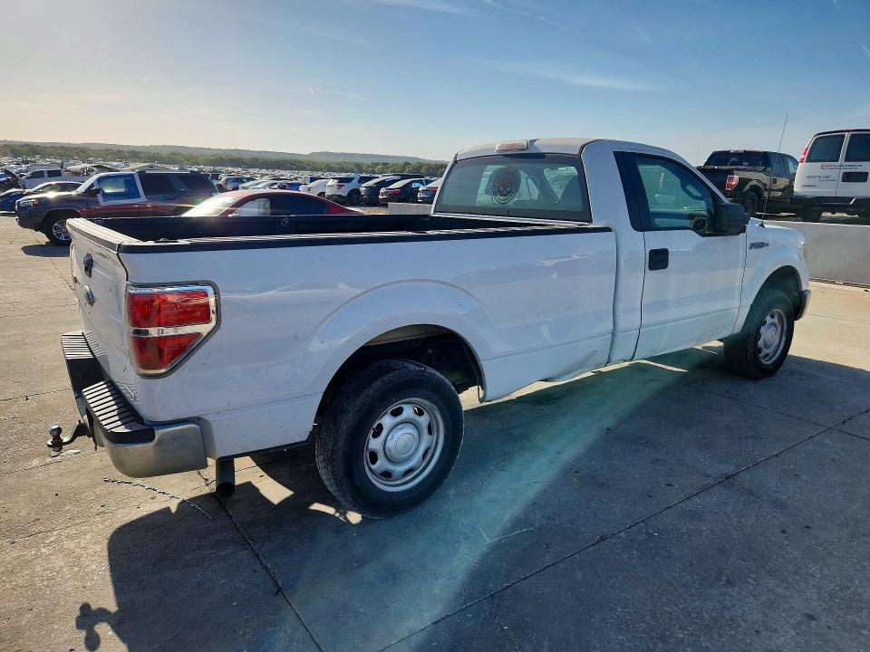 Photo 3 from auction – 2014 FORD F150 with VIN 1FTNF1CF8EKD20835