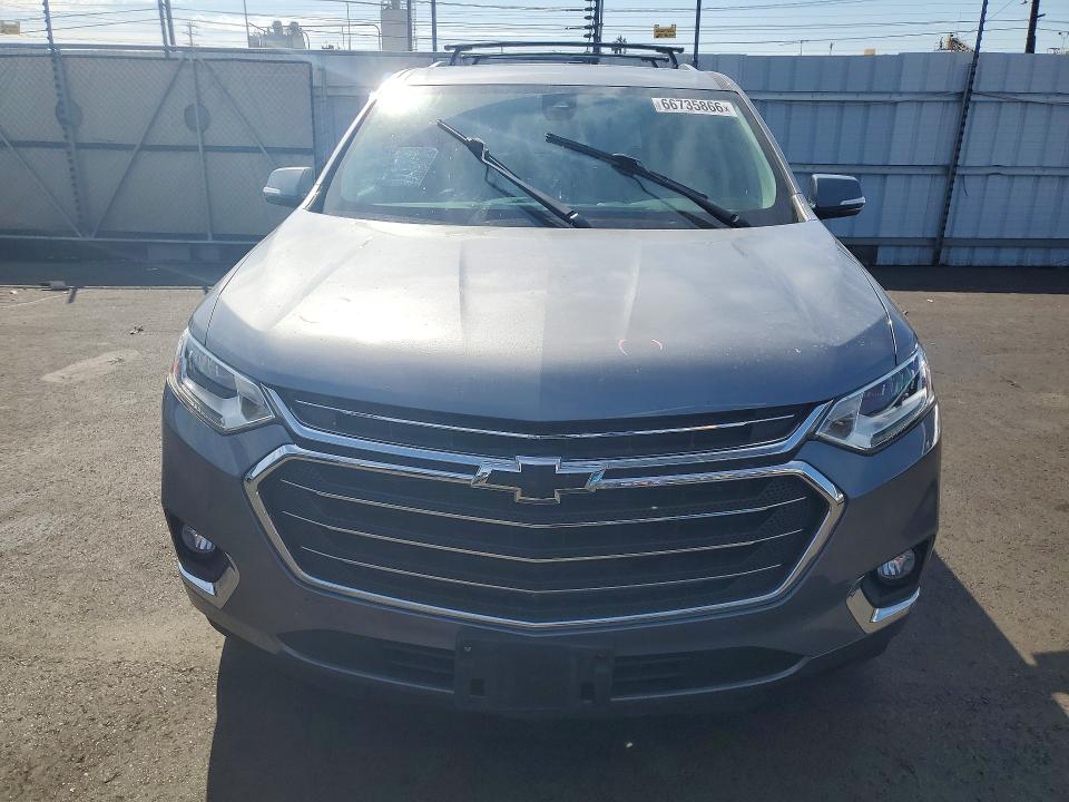 Photo 5 from auction – 2018 CHEVROLET TRAVERSE with VIN 1GNERKKW6JJ270300