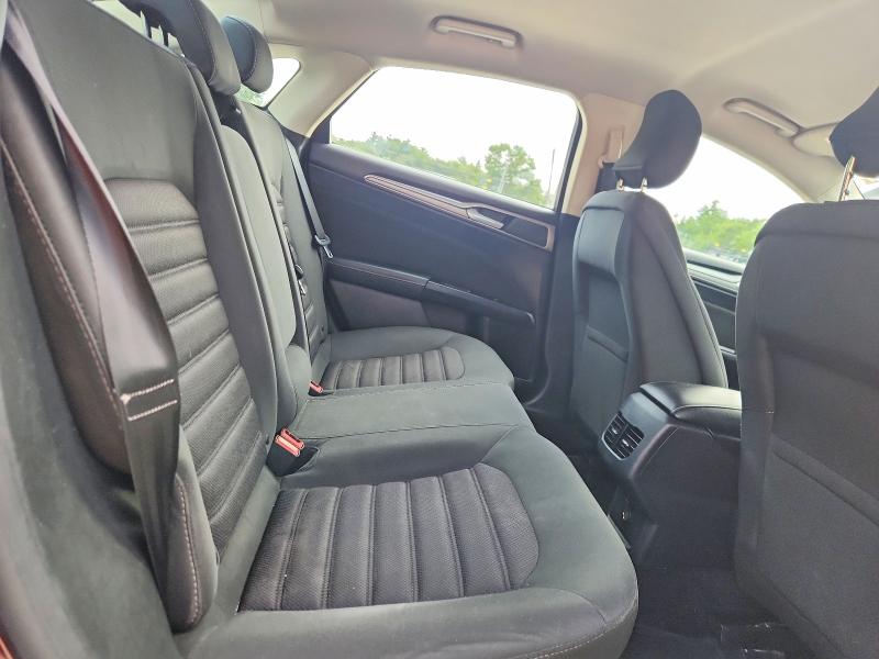 Photo 10 from auction – 2017 FORD FUSION with VIN 3FA6P0HDXHR218476