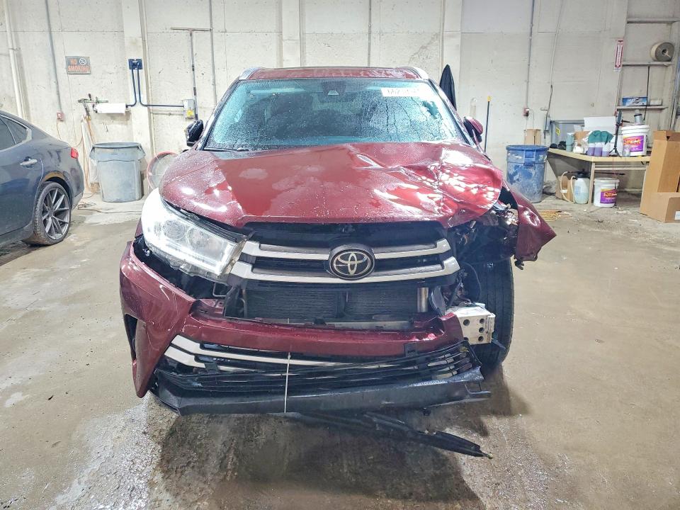 Photo 5 from auction – 2019 TOYOTA HIGHLANDER with VIN 5TDJZRFH5KS992924