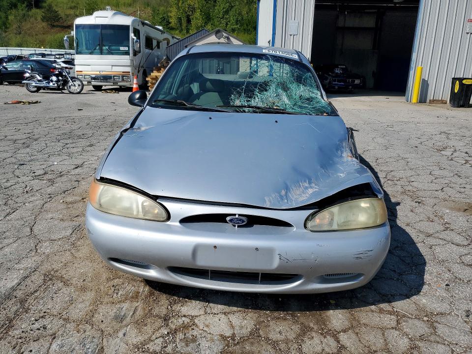 Photo 5 from auction – 2002 FORD ESCORT with VIN 3FAFP13P02R214256