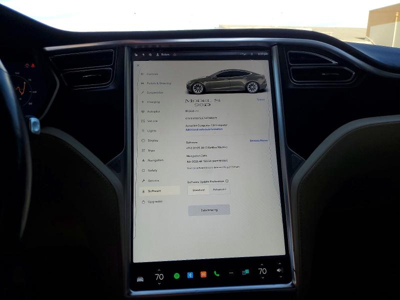 Photo 9 from auction – 2016 TESLA MODEL S with VIN 5YJSA1E27GF149278