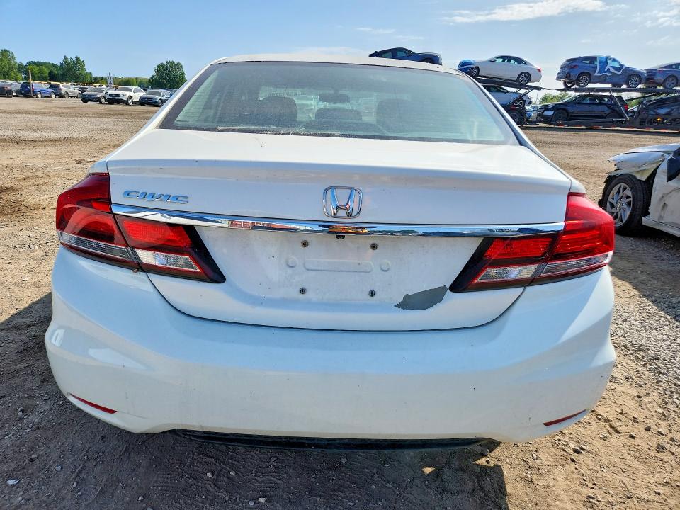 Foto 6 de la subasta – 2015 HONDA CIVIC con VIN 2HGFB2F55FH034475