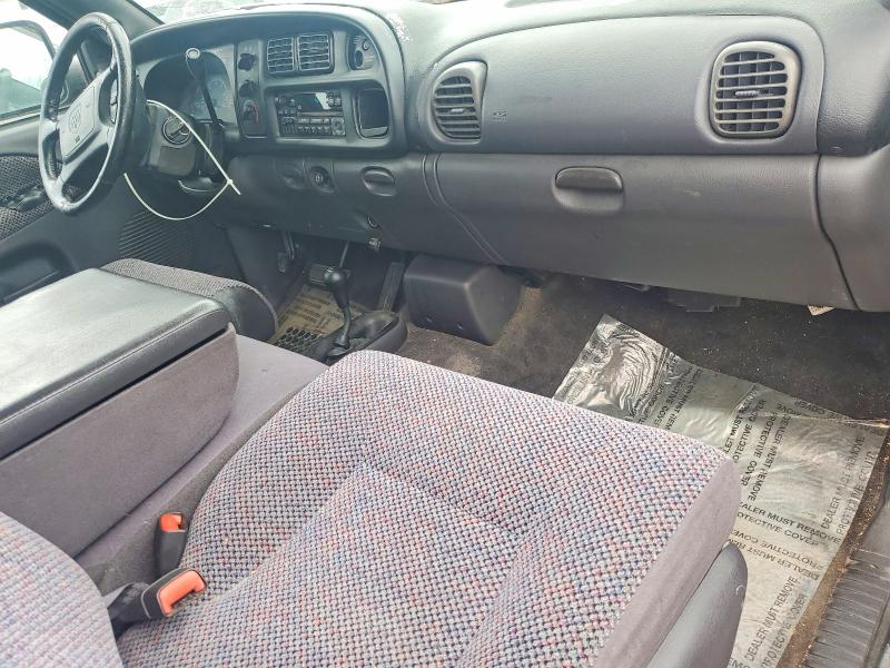 Photo 8 from auction – 2002 DODGE RAM 2500 with VIN 3B7KF23Z72M274082