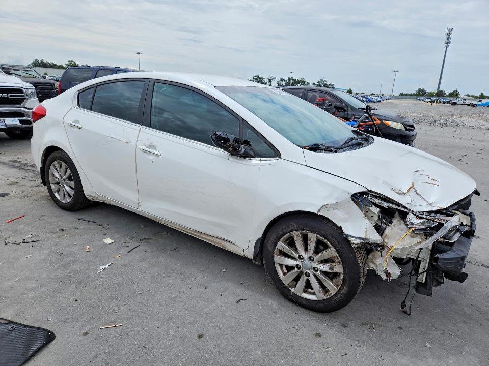 Photo 4 from auction – 2015 KIA FORTE with VIN KNAFX4A84F5369003