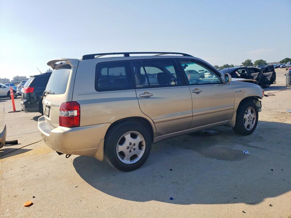 Photo 3 from auction – 2004 TOYOTA HIGHLANDER with VIN JTEDP21A440017997