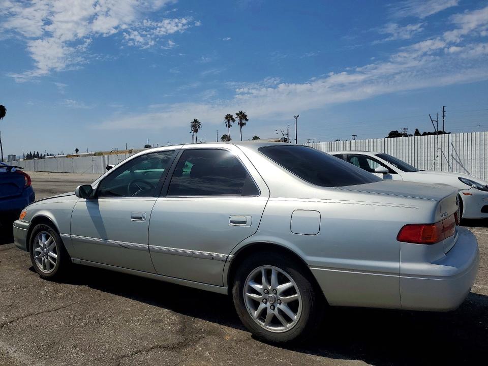 Photo 2 from auction – 2000 TOYOTA CAMRY with VIN JT2BF28K1Y0260744