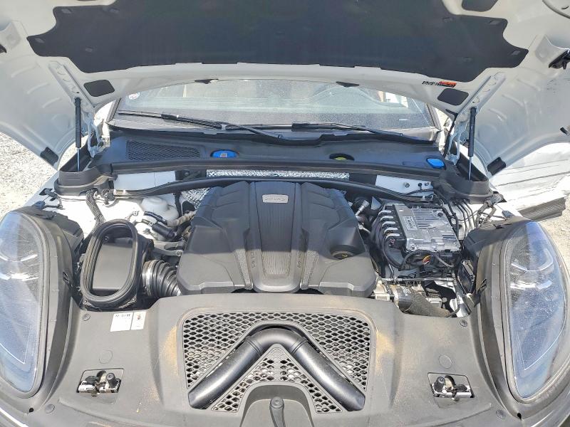 Photo 11 from auction – 2025 PORSCHE MACAN with VIN WP1AG2A52SLB40041