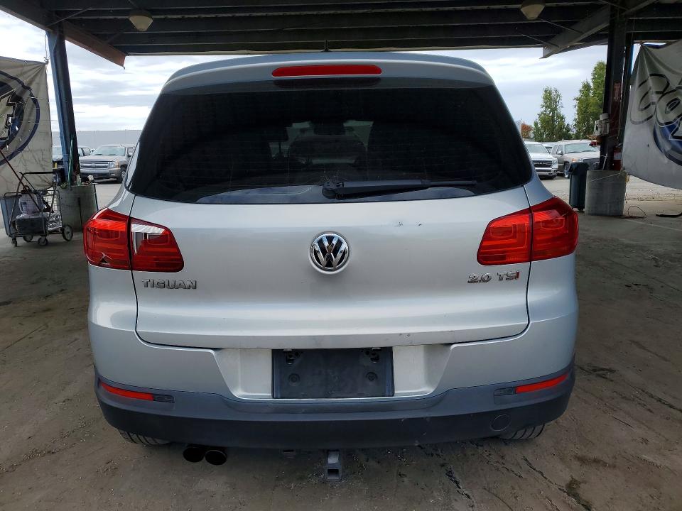 Photo 6 from auction – 2012 VOLKSWAGEN TIGUAN with VIN WVGAV7AX2CW607976