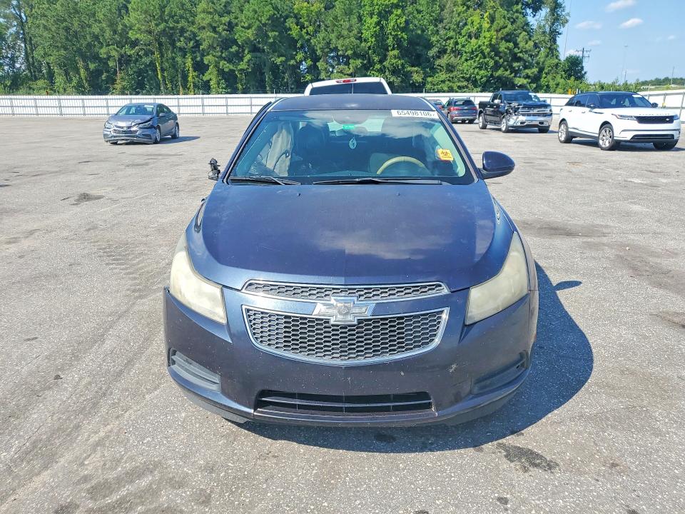 صورة رقم 5 من المزاد - 2014 CHEVROLET CRUZE مع VIN 1G1PE5SB2E7332170