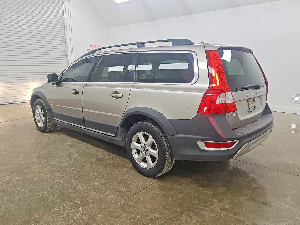 Photo 2 from auction – 2011 VOLVO XC70 with VIN YV4952BL7B1098238