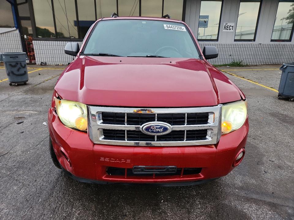 Photo 5 from auction – 2010 FORD ESCAPE with VIN 1FMCU0DG4AKC88163