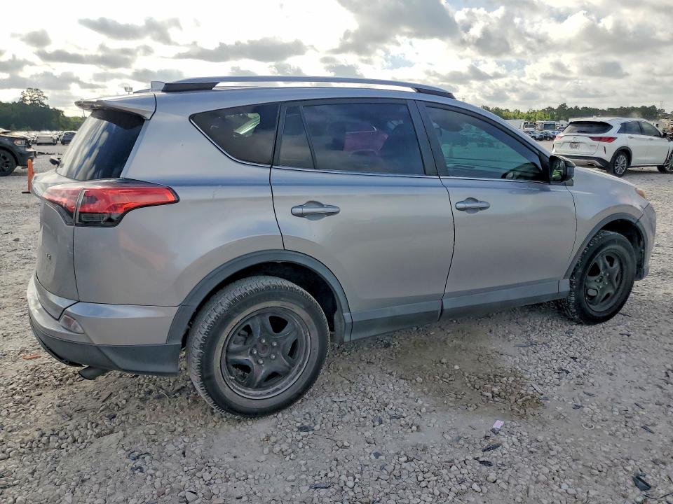 Photo 3 from auction – 2018 TOYOTA RAV4 with VIN 2T3ZFREV5JW465885