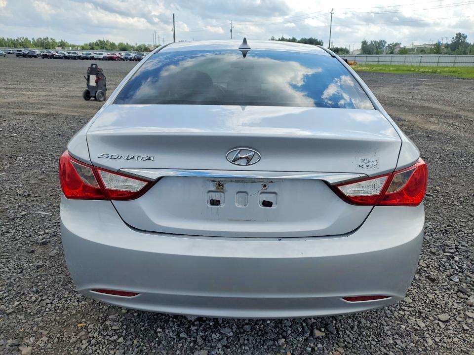 Photo 6 from auction – 2012 HYUNDAI SONATA with VIN 5NPEB4AC2CH438235