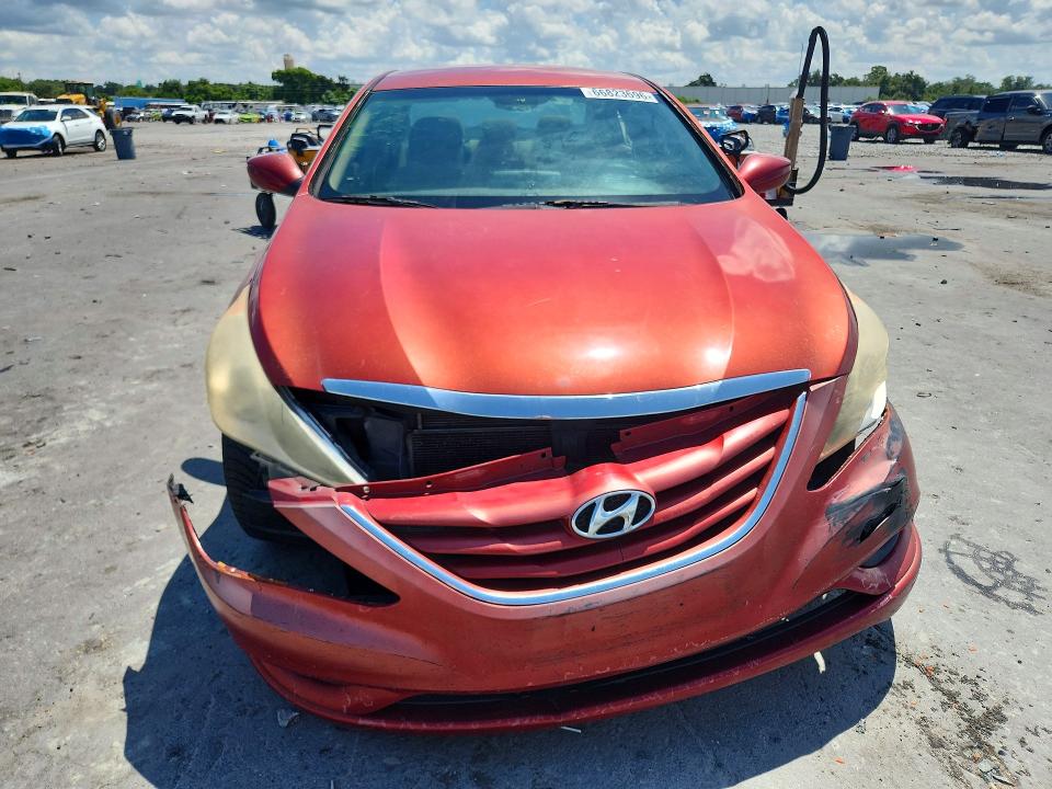 Photo 5 from auction – 2011 HYUNDAI SONATA with VIN 5NPEB4AC6BH023871