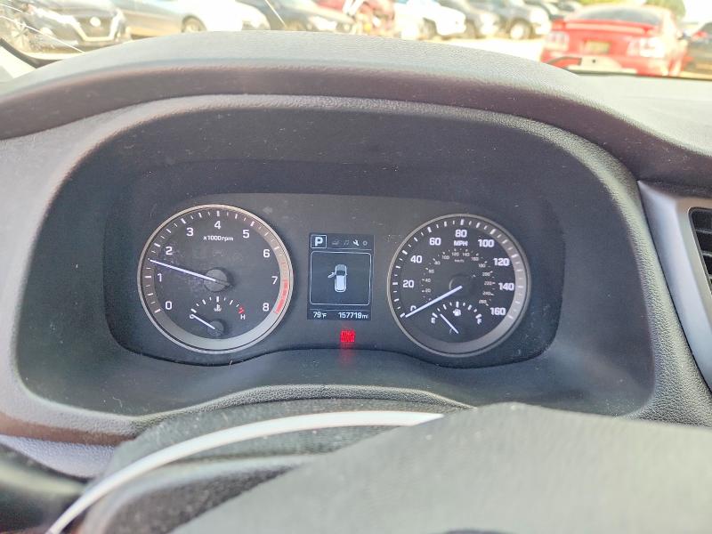 Photo 9 from auction – 2017 HYUNDAI TUCSON with VIN KM8J3CA46HU349937