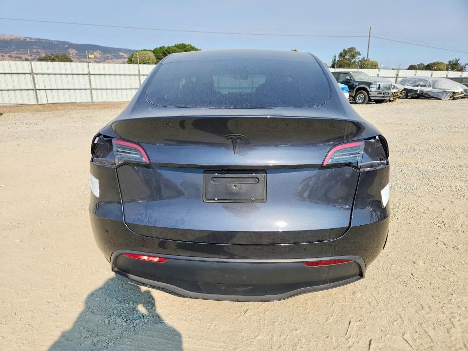 Photo 6 from auction – 2025 TESLA MODEL Y with VIN 7SAYGDED3SF317702