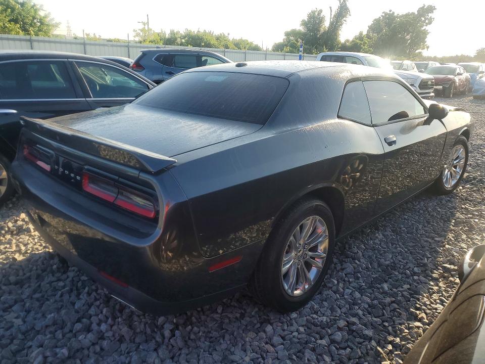 Photo 3 from auction – 2019 DODGE CHALLENGER with VIN 2C3CDZAG6KH751544