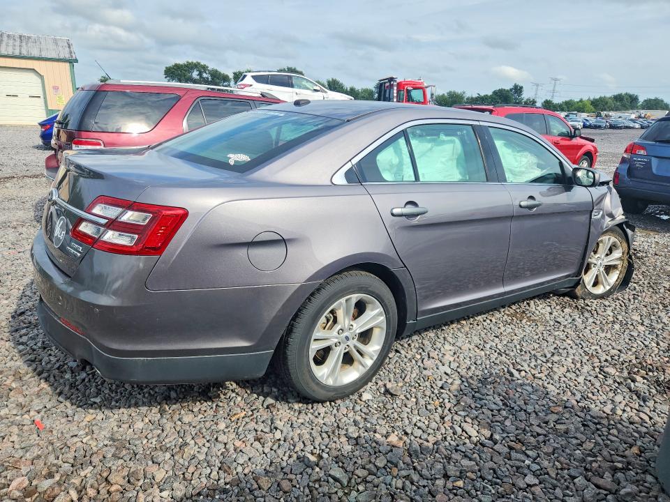 Photo 3 from auction – 2013 FORD TAURUS with VIN 1FAHP2E84DG228952