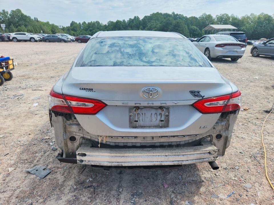 Photo 6 from auction – 2018 TOYOTA CAMRY with VIN 4T1B11HK1JU514432