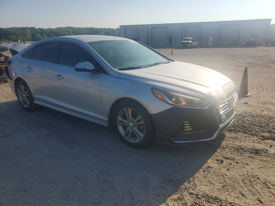 Photo 4 from auction – 2018 HYUNDAI SONATA with VIN 5NPE34AF3JH651828