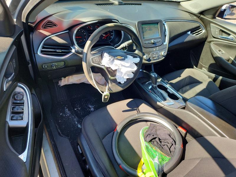 Photo 8 from auction – 2018 CHEVROLET MALIBU with VIN 1G1ZD5ST0JF152111