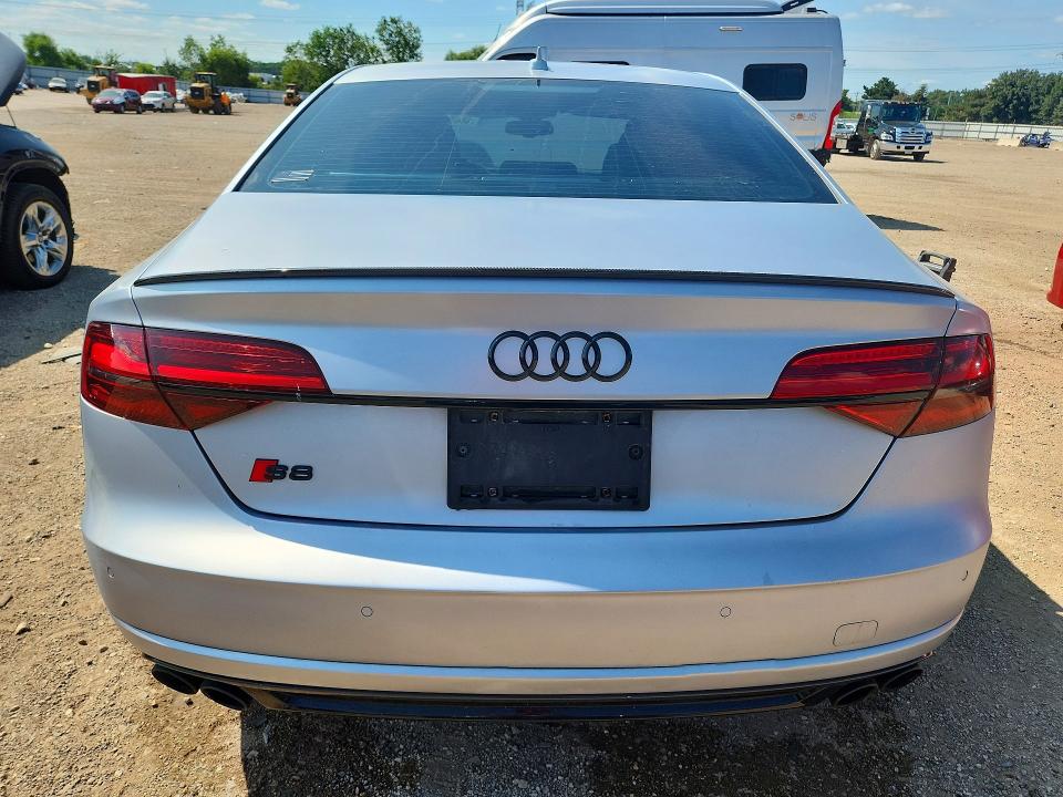 Photo 6 from auction – 2016 AUDI S8 with VIN WUAJ5AFD1GN900251