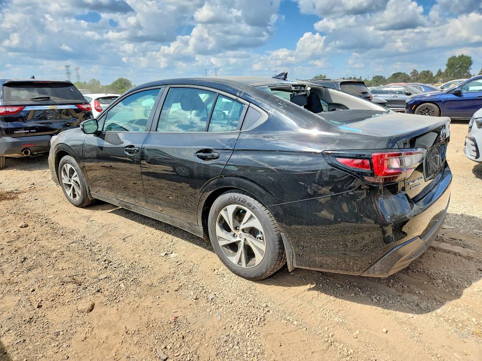 Photo 2 from auction – 2025 SUBARU LEGACY with VIN 4S3BWAD67S3021957