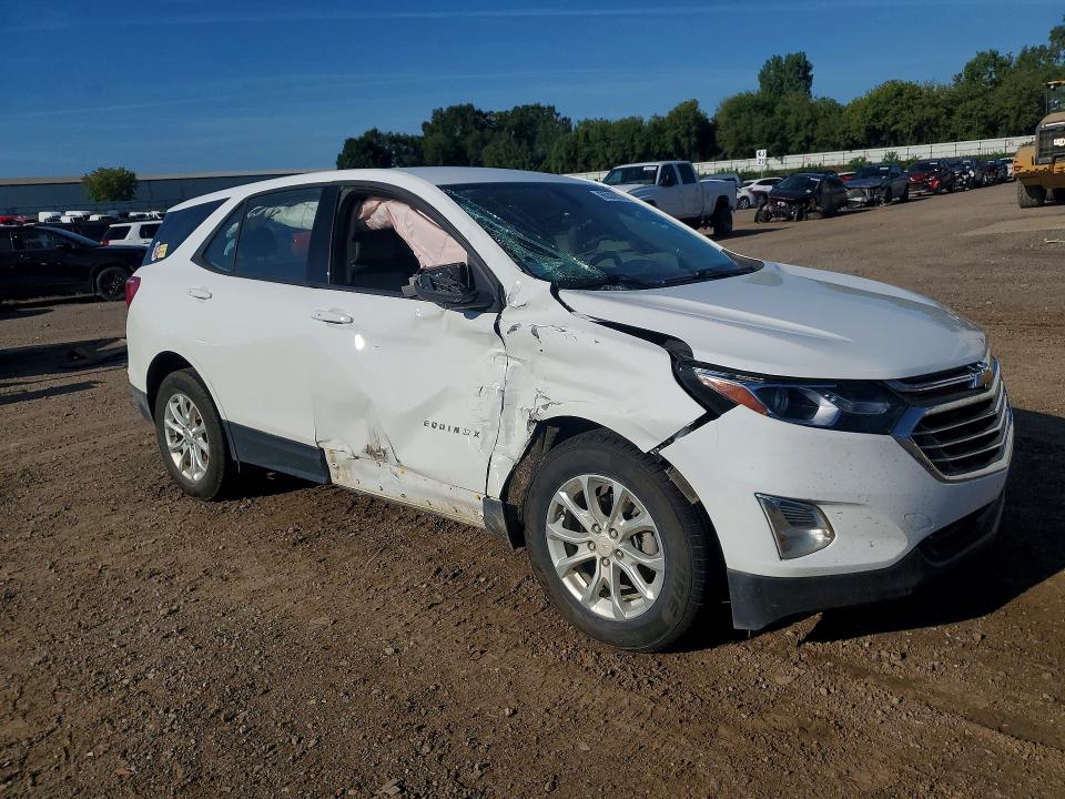Photo 4 from auction – 2019 CHEVROLET EQUINOX with VIN 2GNAXHEV3K6111078