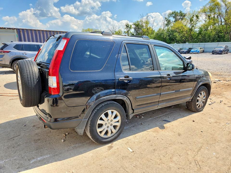 Photo 3 from auction – 2005 HONDA CR-V with VIN JHLRD78985C011473