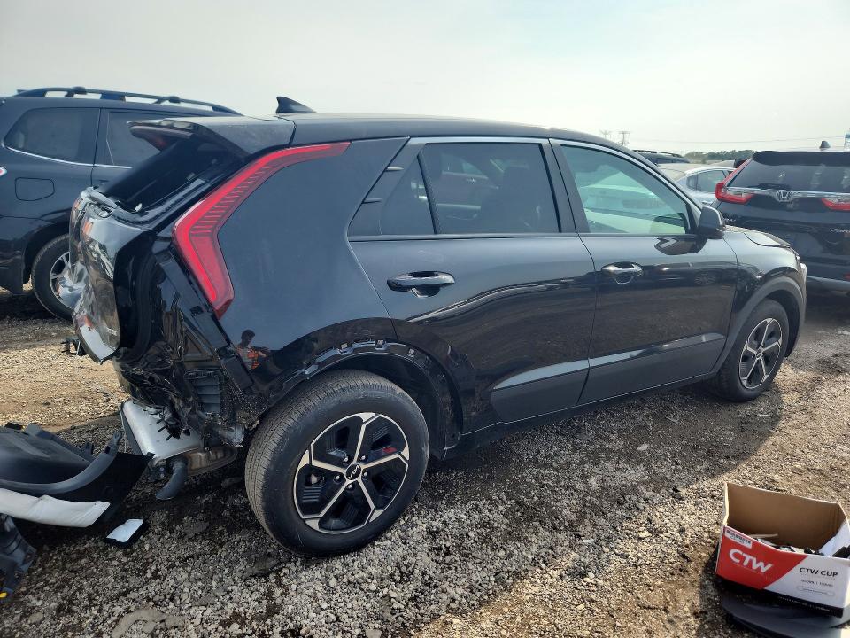 Photo 3 from auction – 2026 KIA NIRO with VIN KNDCP3LE9T5345715