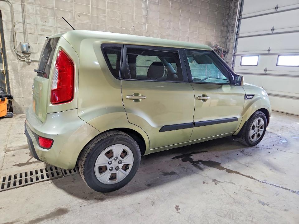 Photo 3 from auction – 2013 KIA SOUL with VIN KNDJT2A59D7525265